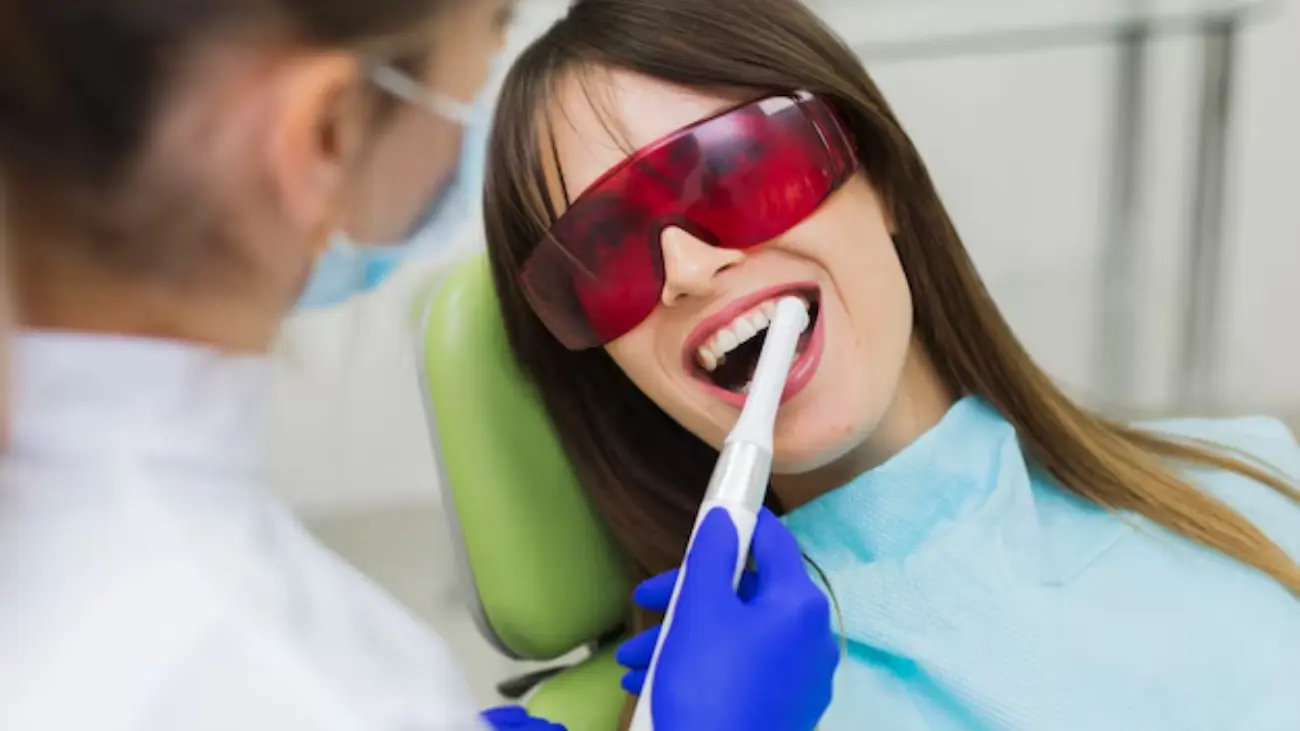 Teeth scaling and polishing service at ATOS Medical Center