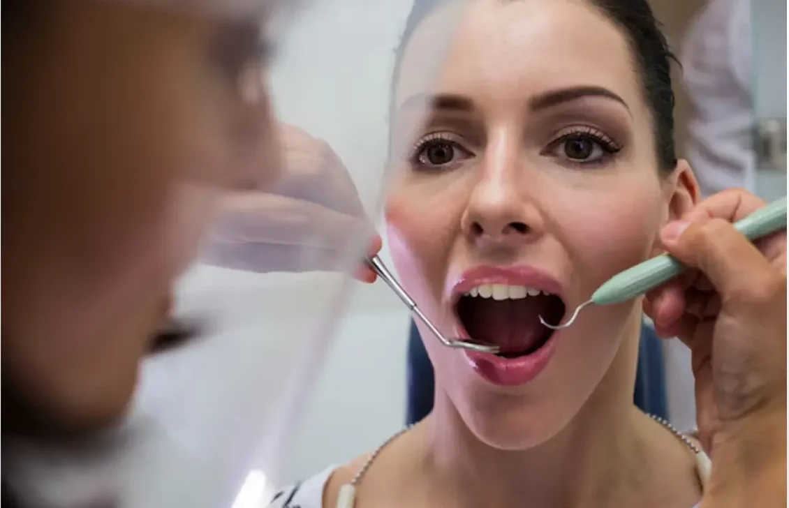 Dentist clinic service offering expert dental care