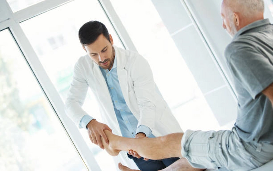 Recovery support for bone injuries at ATOS.