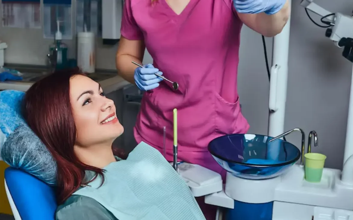Cosmetic dentist office providing radiant smiles