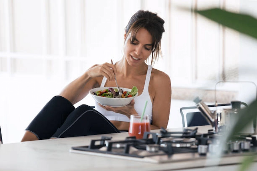 Colorful vegan dishes for healthy weight loss.