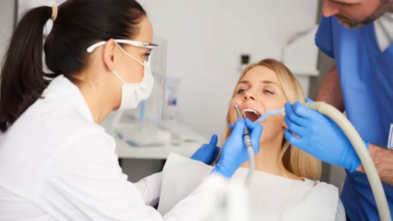 Custom dental crowns and bridges at ATOS