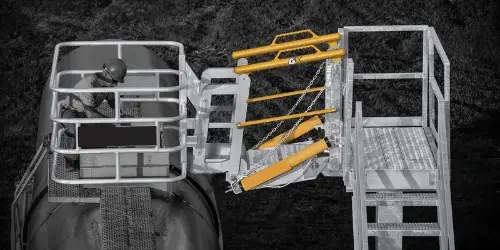 GANGWAYS & LOADING RAMPS
