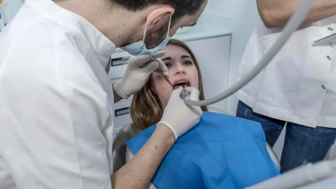 Compassionate Care from Specialist Dentists Nearby