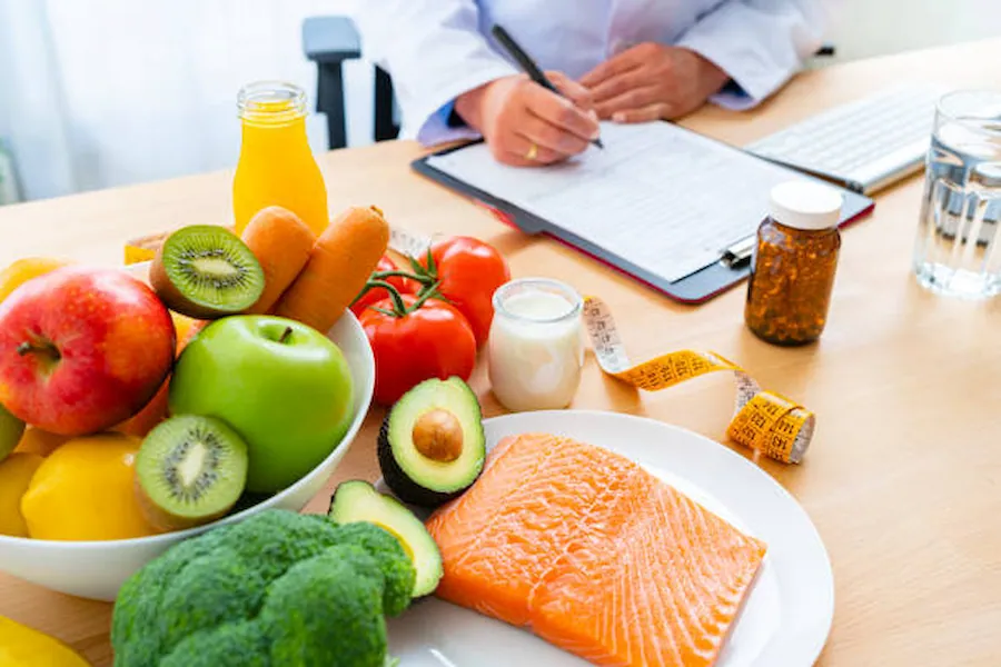 Balanced nutrition for adults in Qatar