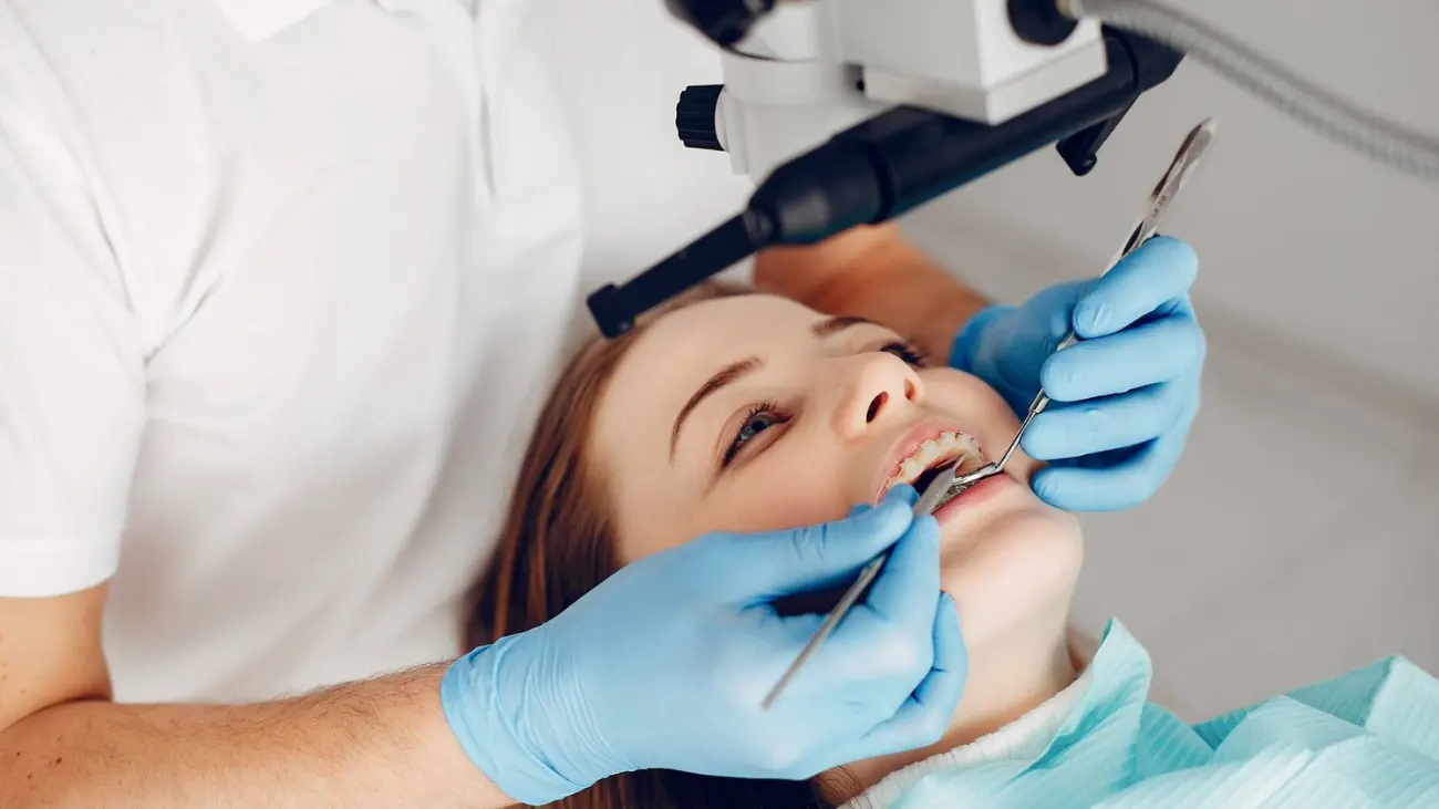 Dental cleaning before and after comparison